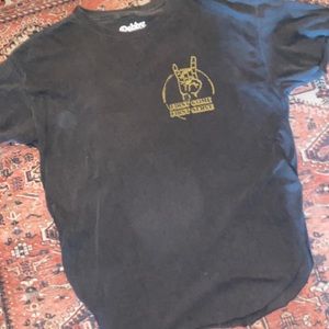 Pebby Forevee High Splits shirt